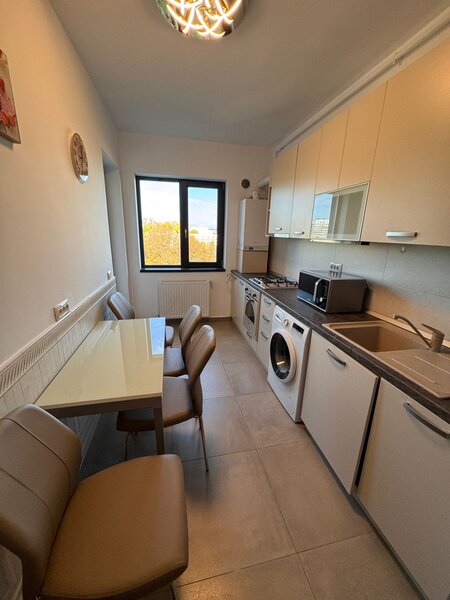 Splaiul Independentei etaj 6, loc de parcare privat,Grozavesti–Basarab